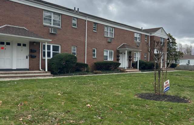 258 Bath Avenue unit: #32