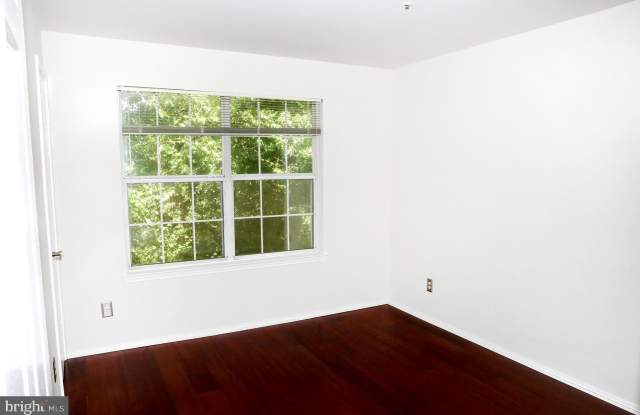 4478 LORD LOUDOUN Court unit: 16-6