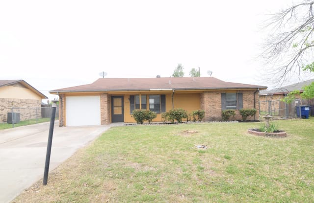 606 Sumbera St - 606 Sumbera Road, Holland, TX 76534