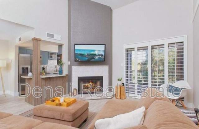 9445 N 94th Place