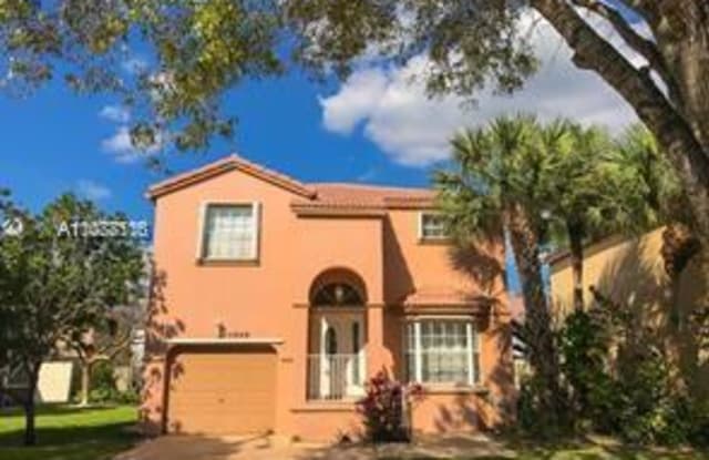 15909 NW 5th St - 15909 NW 5th St, Pembroke Pines, FL 33028