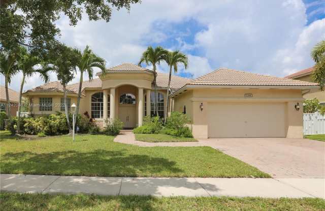 1344 NW 139th Ter - 1344 Northwest 139th Terrace, Pembroke Pines, FL 33028