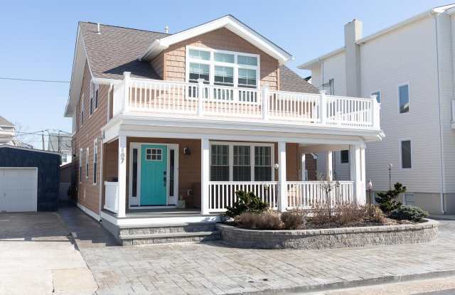 107 S Richards Ave Ave