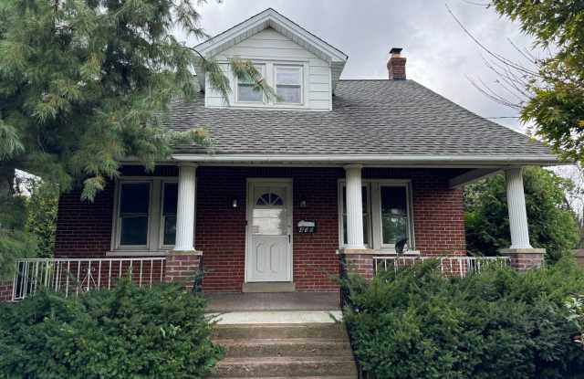 Lansdale Renovated 4 Bedroom Cape with off street parking. $2,700/month