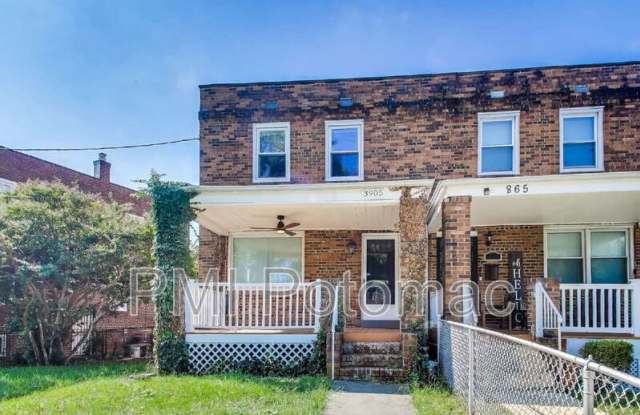 Photo of 3905 9th St SE