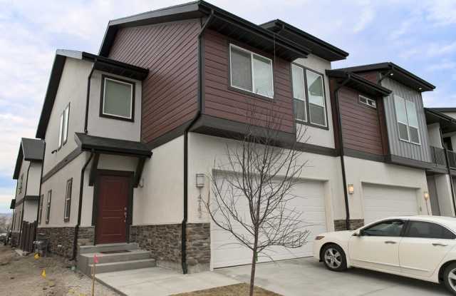 14742 Nob Lane
