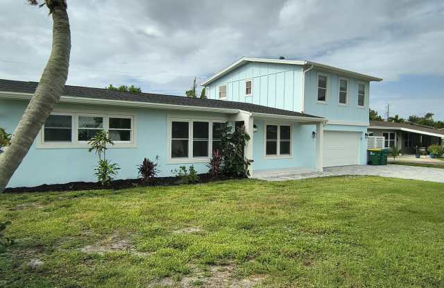 Photo of 216 NE 3rd Street