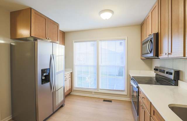 Rosedale 3BR 1/5 Bath now Available!!