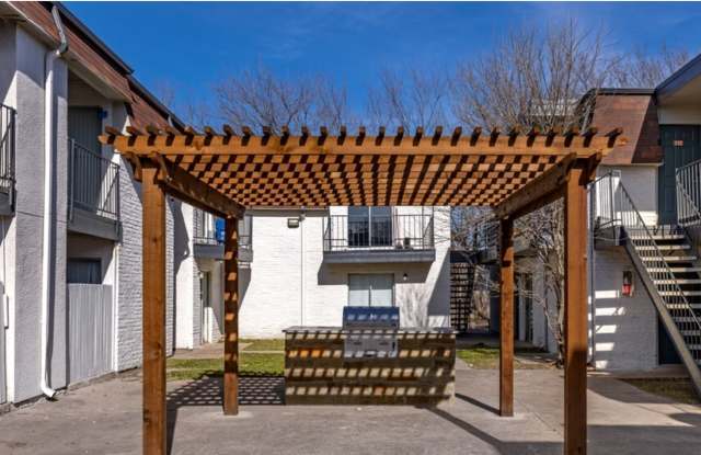 Pecan Tree Apartment