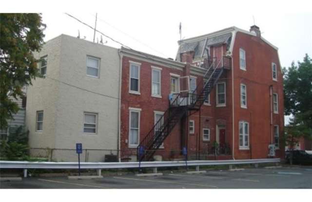 421 E HIGH ST #APT 3