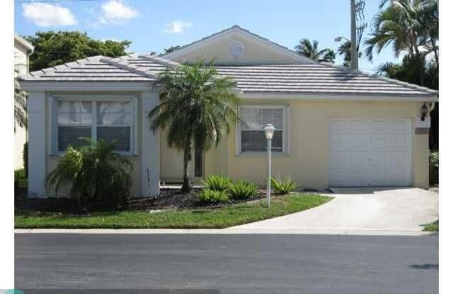 9510 NW 8th Cir - 9510 Northwest 8th Circle, Plantation, FL 33324