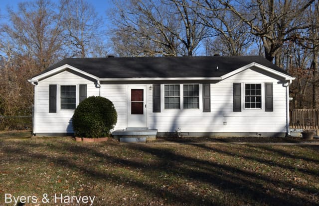 305 Barkwood Drive - 305 Barkwood Drive, Clarksville, TN 37040