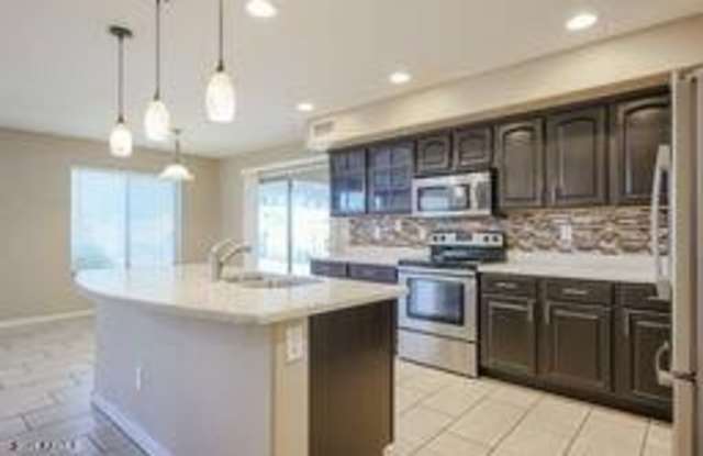 11394 W LINCOLN Street