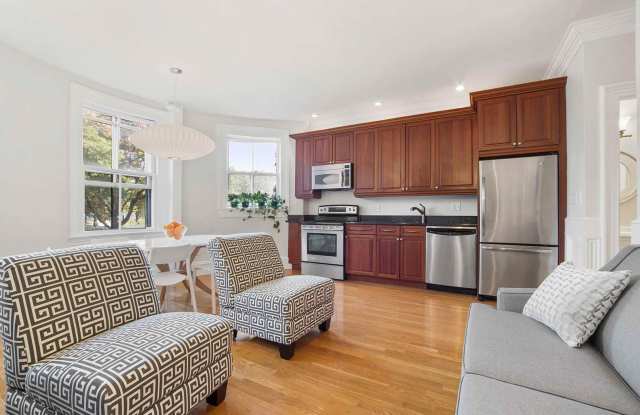 Back Bay 3bed - 2bath rental property, prime Boston location!