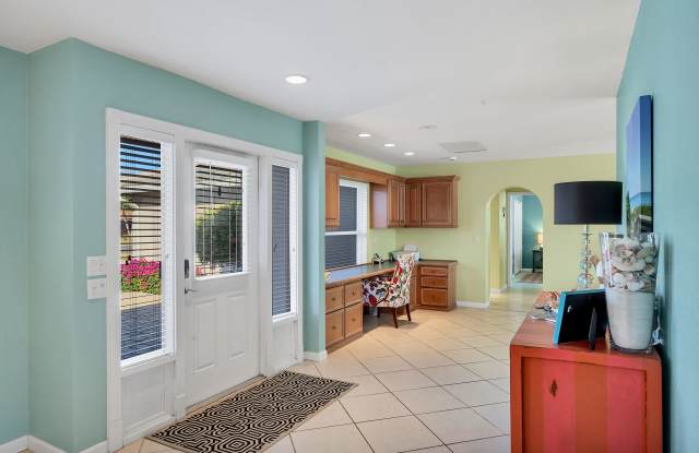 Photo of 1155 Bogey Ln