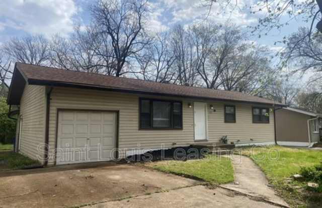 1123 Renshaw Dr