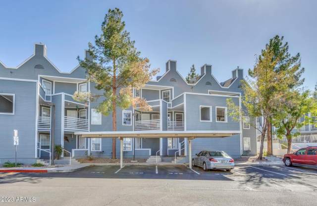 1505 N Center Street