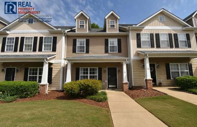 Lovely 2BR/2.5 BA Murfreesboro townhome close to I-24! Washer/dryer included!