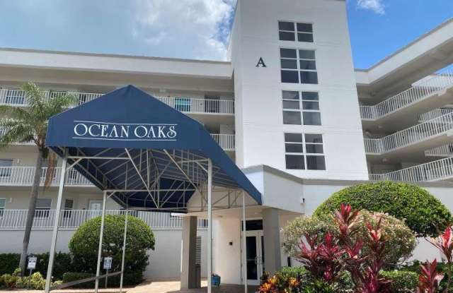 8700 Ridgewood Avenue unit: A410