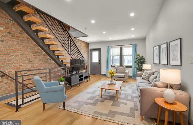 Photo of 2619 W THOMPSON Street