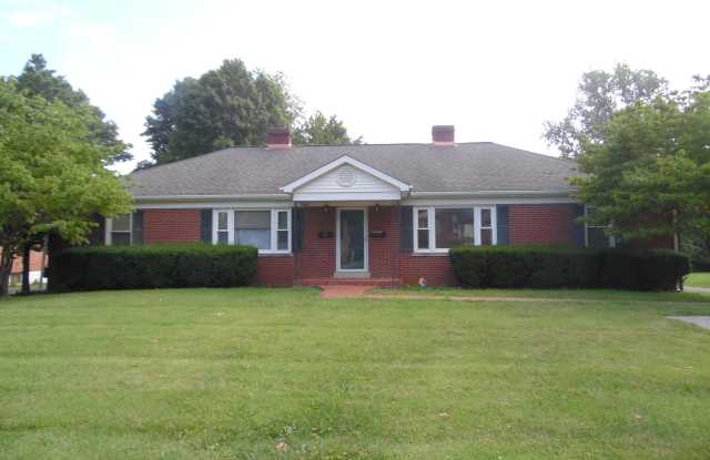 1925 Fontaine Road