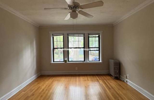 Photo of 911 Elmwood