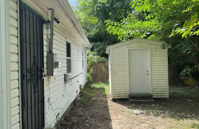 Newly Renovated Three Bed/One Bath