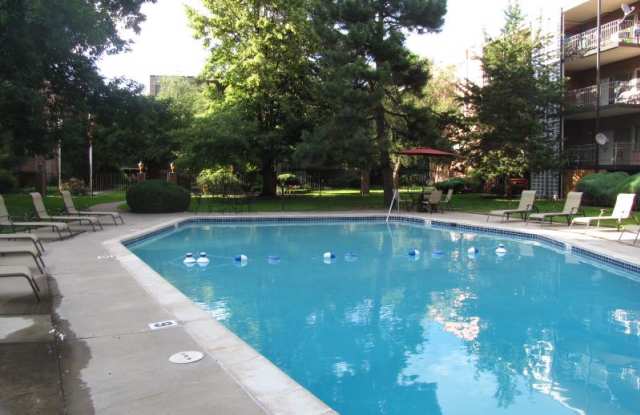 2449 S. Colorado Blvd. 123