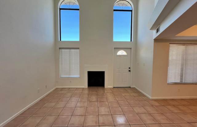 7835 E GLENROSA Avenue unit: 1