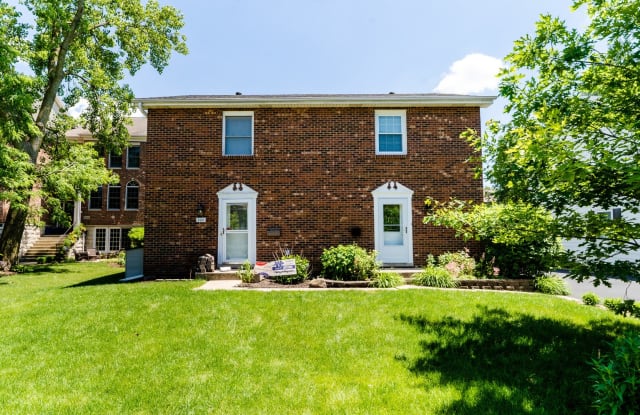 226 N Fremont Street - 226 North Fremont Street, Naperville, IL 60540