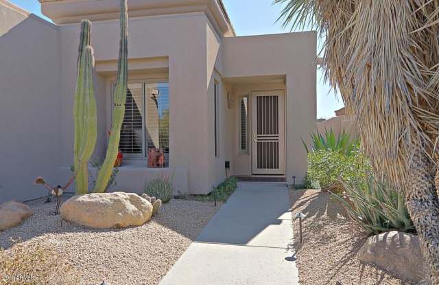 7125 E CANYON WREN Circle