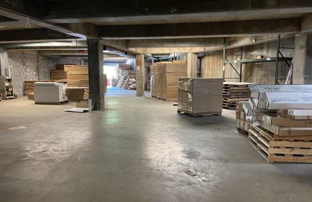 300 VINE Street NW unit: Floor 1