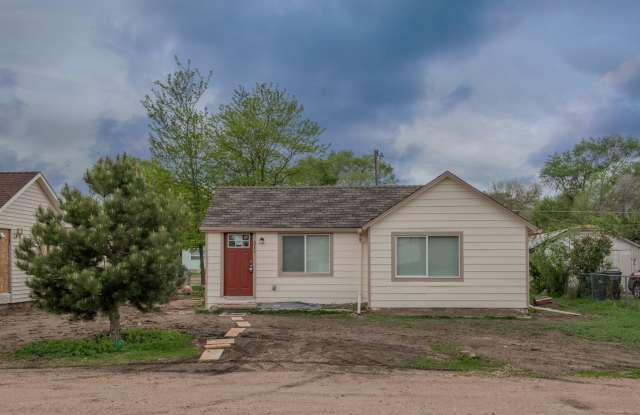 Remodeled home! Granite! SS Appliances!
