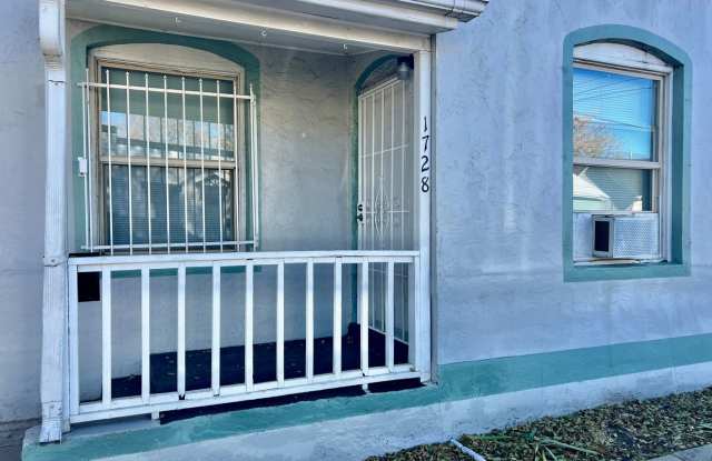 Available in December! Charming 2 bedroom 1 bath ranch style duplex