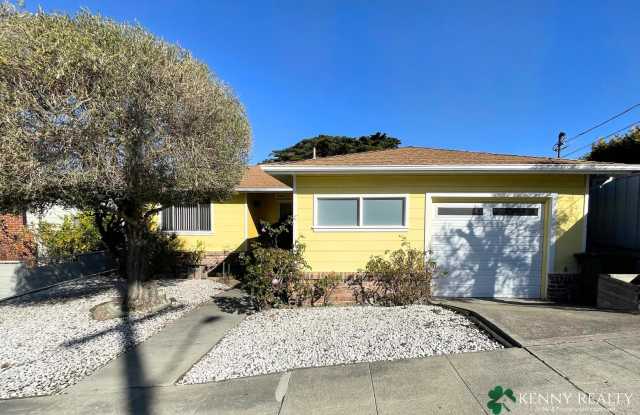 Three Bedroom with Private Yard and Patio