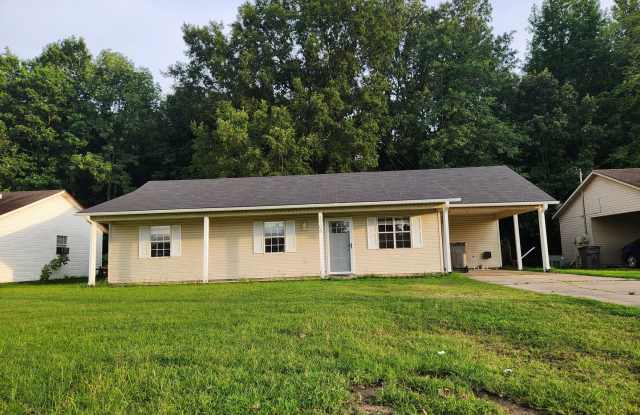 Spacious 3-Bed, 2-Bath Home in a Quiet Neighborhood