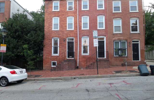 112 Scott St. 4BR/3BA TH in Pig Town. HALF MONTH FREE - 112 Scott Street, Baltimore, MD 21201