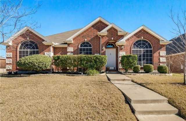 2226 Hollow Way - 2226 Hollow Way, Garland, TX 75041