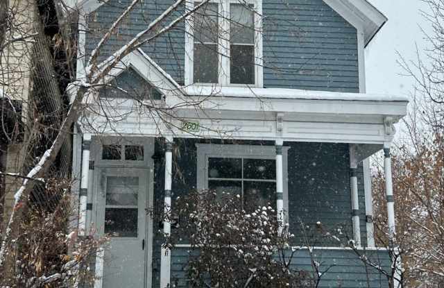 3 bedrooms 1 bathroom house by Augsburg University