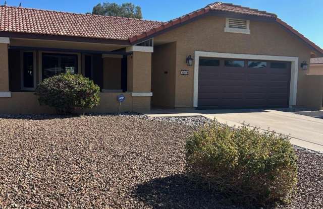 701 S EDGEWATER Drive