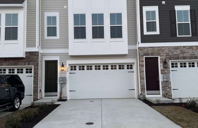 Photo of 208 Douglas Way