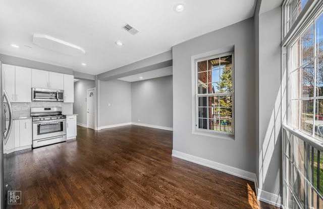 1510 North Maplewood Ave.