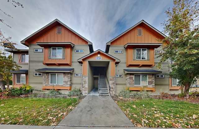 6747 W Colehaven Dr