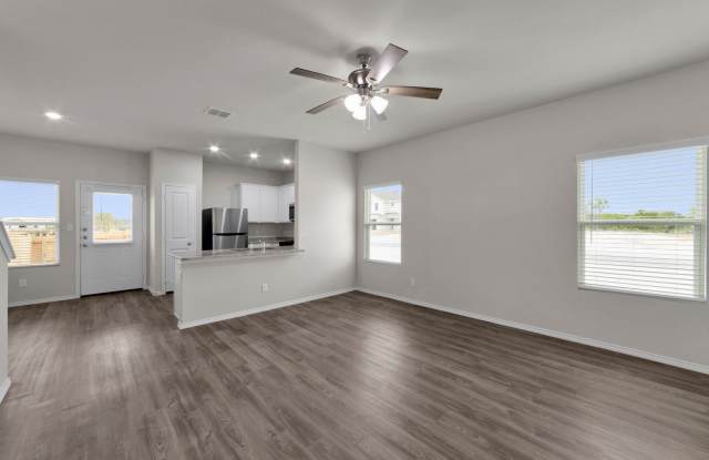 Newly Built 3BR/2.5BA Duplex – Private Backyard  Modern Finishes