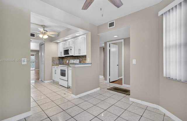 12500 SW 5th Ct