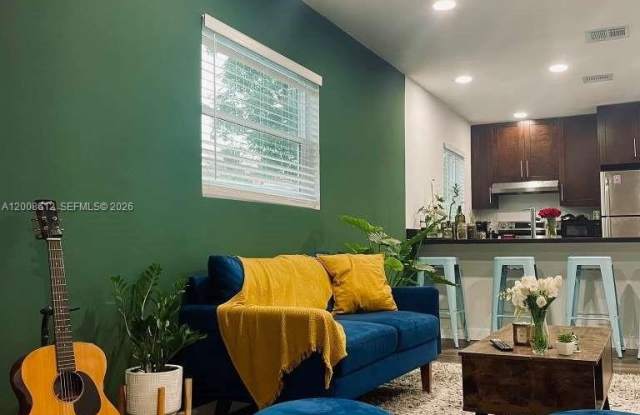 22 NW 14th Ave