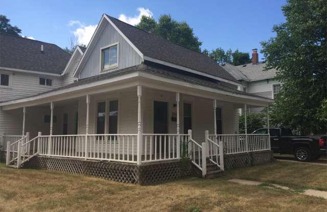 Photo of 215 N. Lansing B