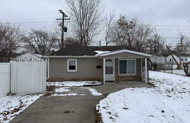 Photo of 21974 Elroy Ave