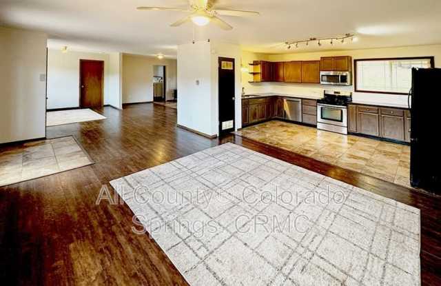 1031 Old Wagon Trail