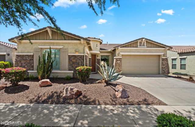 Photo of 743 E TORREY PINES Place